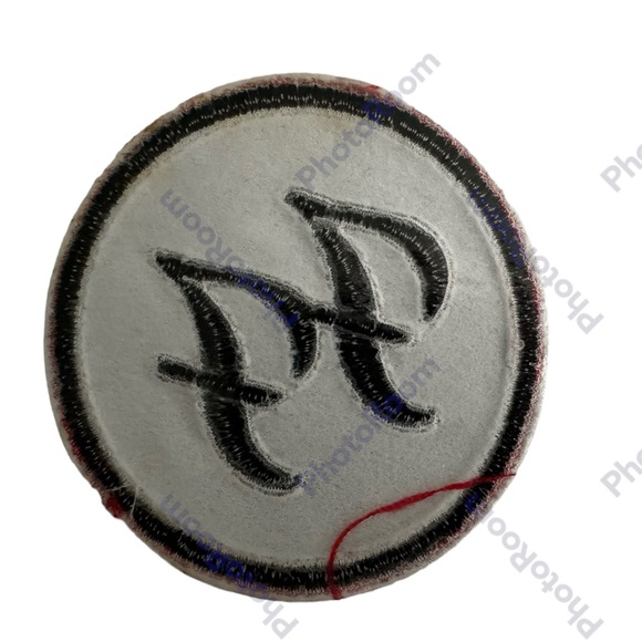 FF Foo Fighters embroidered patch iron on sew on 2 5/8” DIY crafts hats shirts - Picture 2 of 2